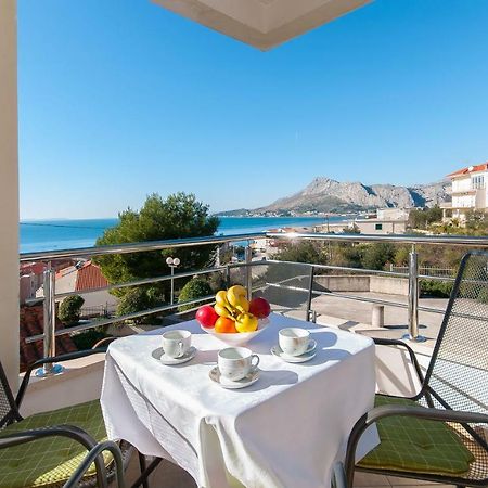 Apartment Ines Omis Exterior photo
