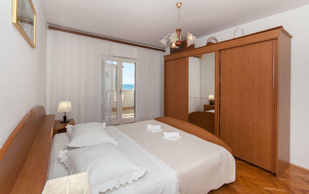 Apartment Ines Omis Exterior photo